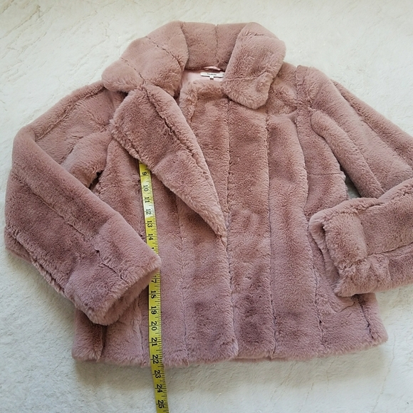 Tularosa Pink Faux Fur Coat - Picture 4 of 8